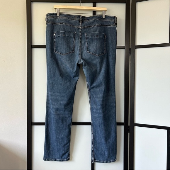 [16] Tommy Bahama Women’s Classic Boyfriend Denim Blue Jean Heritage Wash - Picture 4 of 8
